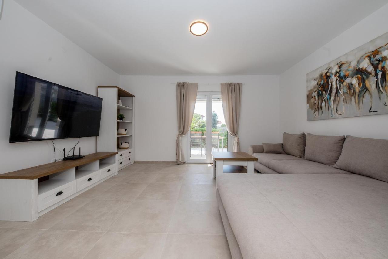 Peaceful Haven Near The Sea-Apartments Torlak Rab Banjol 外观 照片